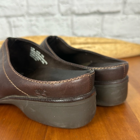 Timberland brown leather comfort square toe mule/clog. Size 9.5 - Picture 7 of 8